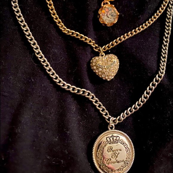 3 chain attached multi colored necklace. - Picture 1 of 7